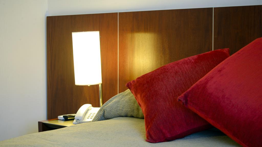 Hotel 15 De Mayo วิญาการ์ลอสปาซ ภายนอก รูปภาพ