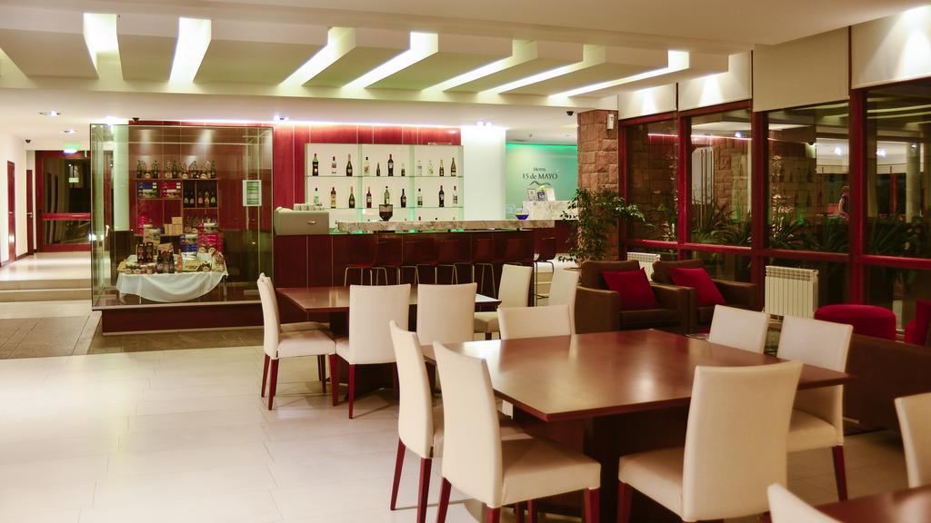 Hotel 15 De Mayo วิญาการ์ลอสปาซ ภายนอก รูปภาพ