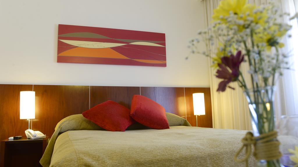 Hotel 15 De Mayo วิญาการ์ลอสปาซ ภายนอก รูปภาพ