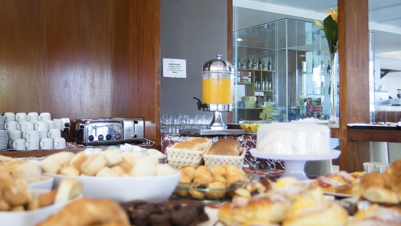 Hotel 15 De Mayo วิญาการ์ลอสปาซ ภายนอก รูปภาพ